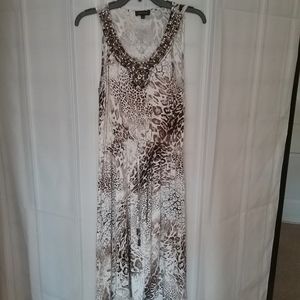 Sleeveless Animal print dress